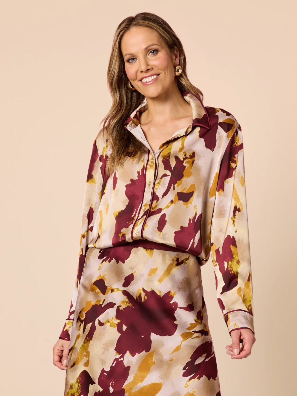 Verona Print Shirt — relaxed satin shirt in an abstract floral print, with a piped collar | Sonella