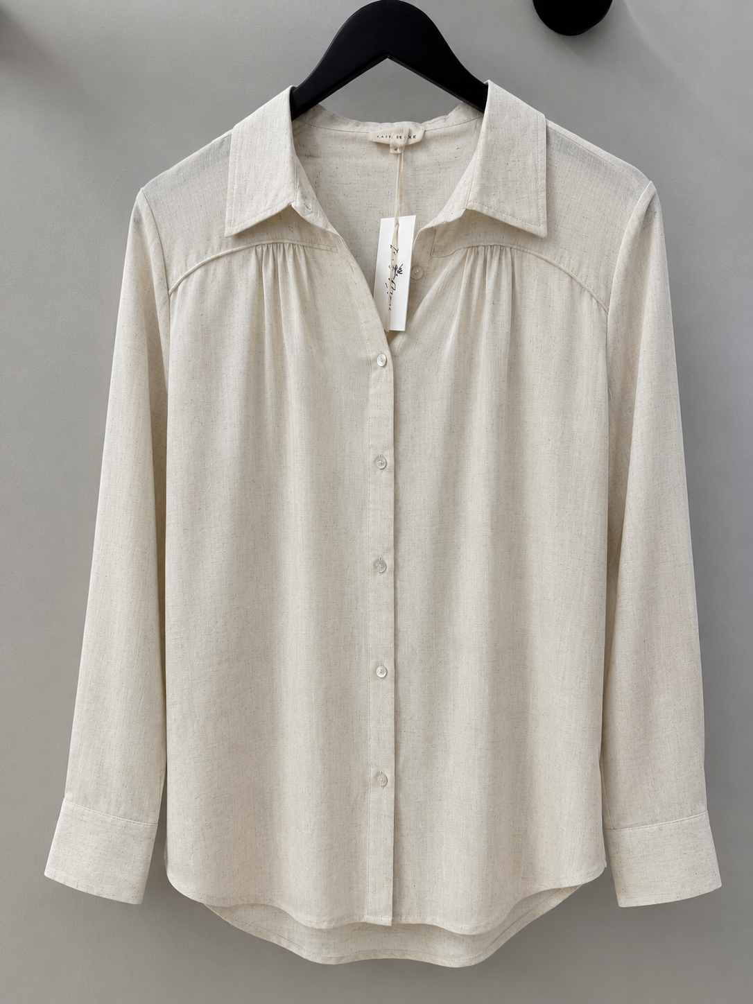 Long Sleeve Beige Linen Shirt — beige linen-viscose long-sleeve shirt with tonal Western piping across the back | Sonella