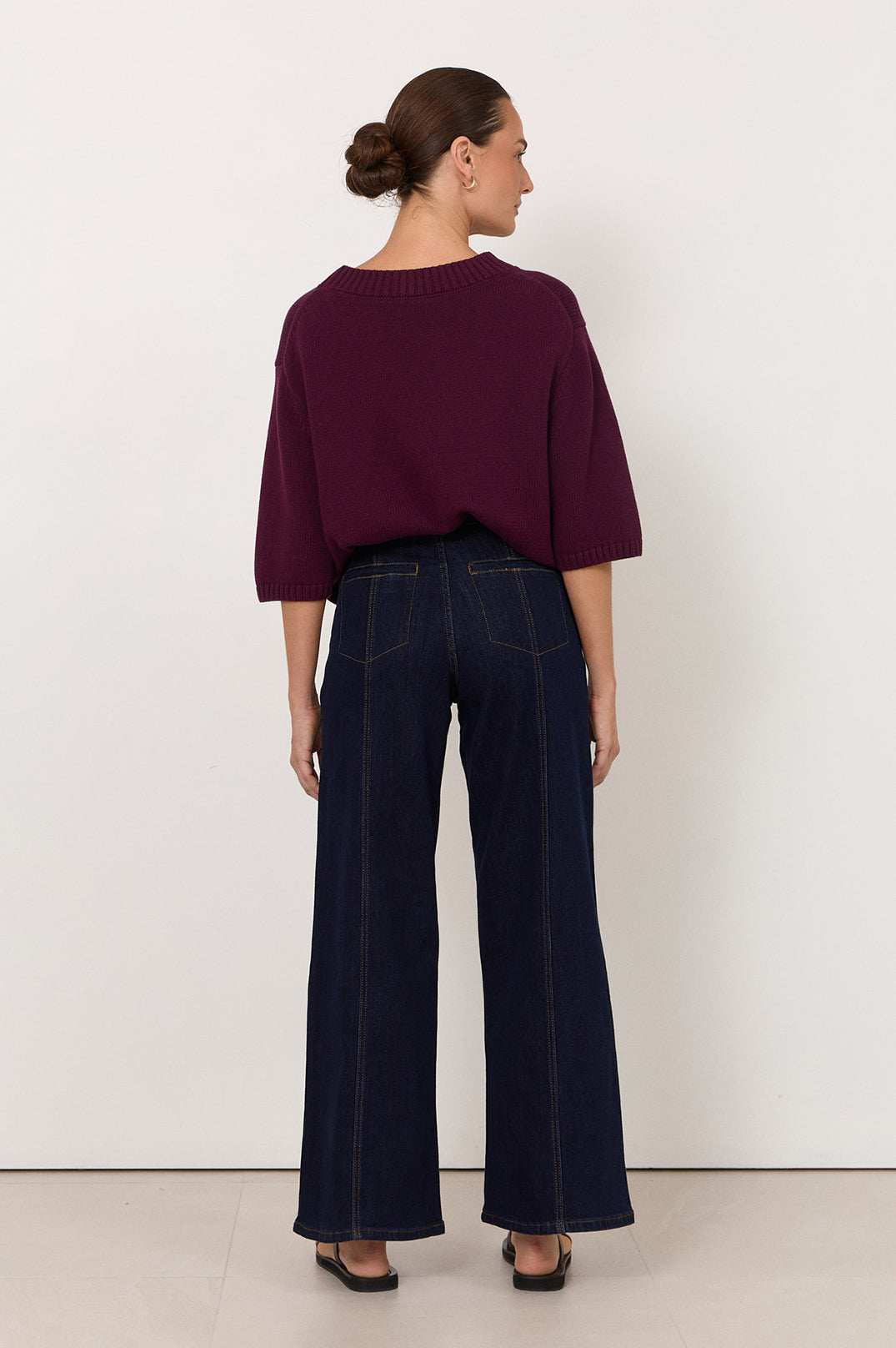 Adele Wide Leg Jean in dark denim – close-up detail of dark denim fabric and wide leg hem | Sonella