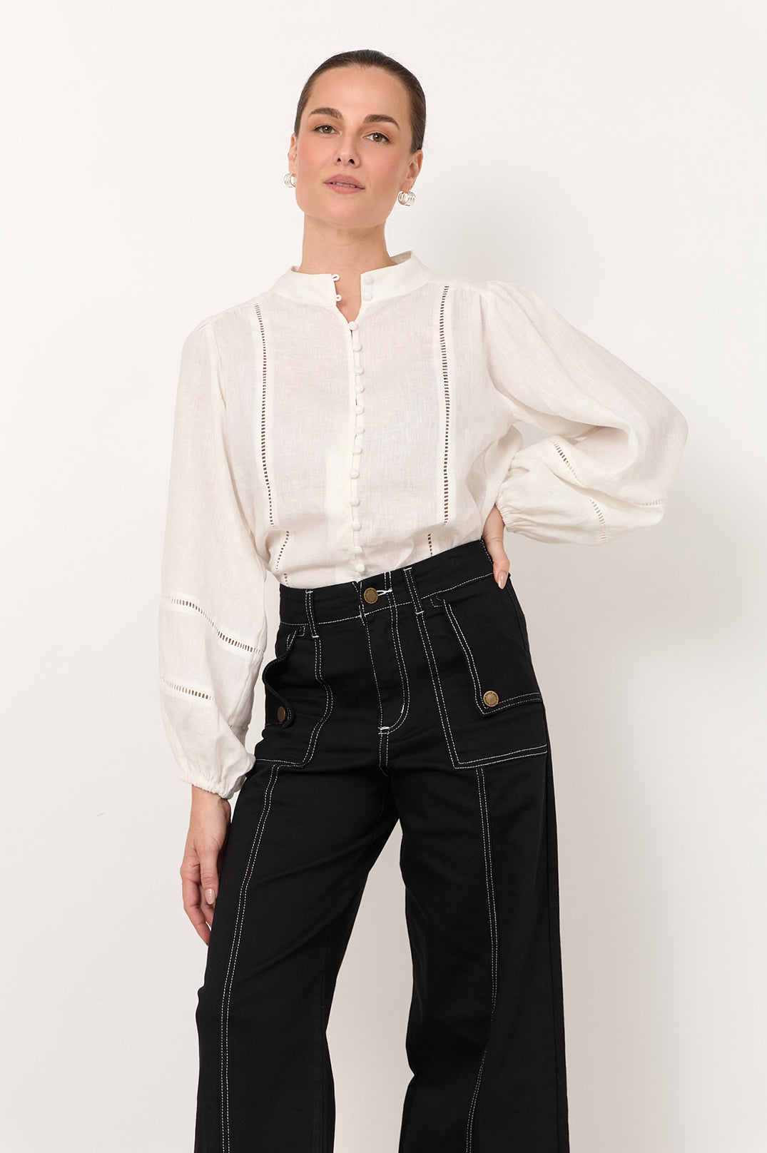 Dion Statement Pocket Jean in black – close-up detail of statement pocket feature, women's denim | Sonella